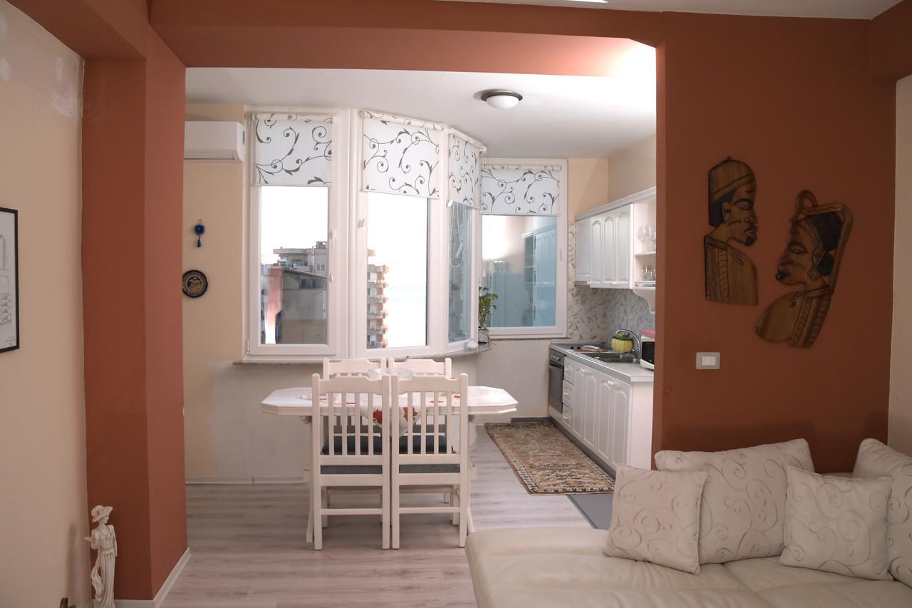 Appartement Taulantia Durrës